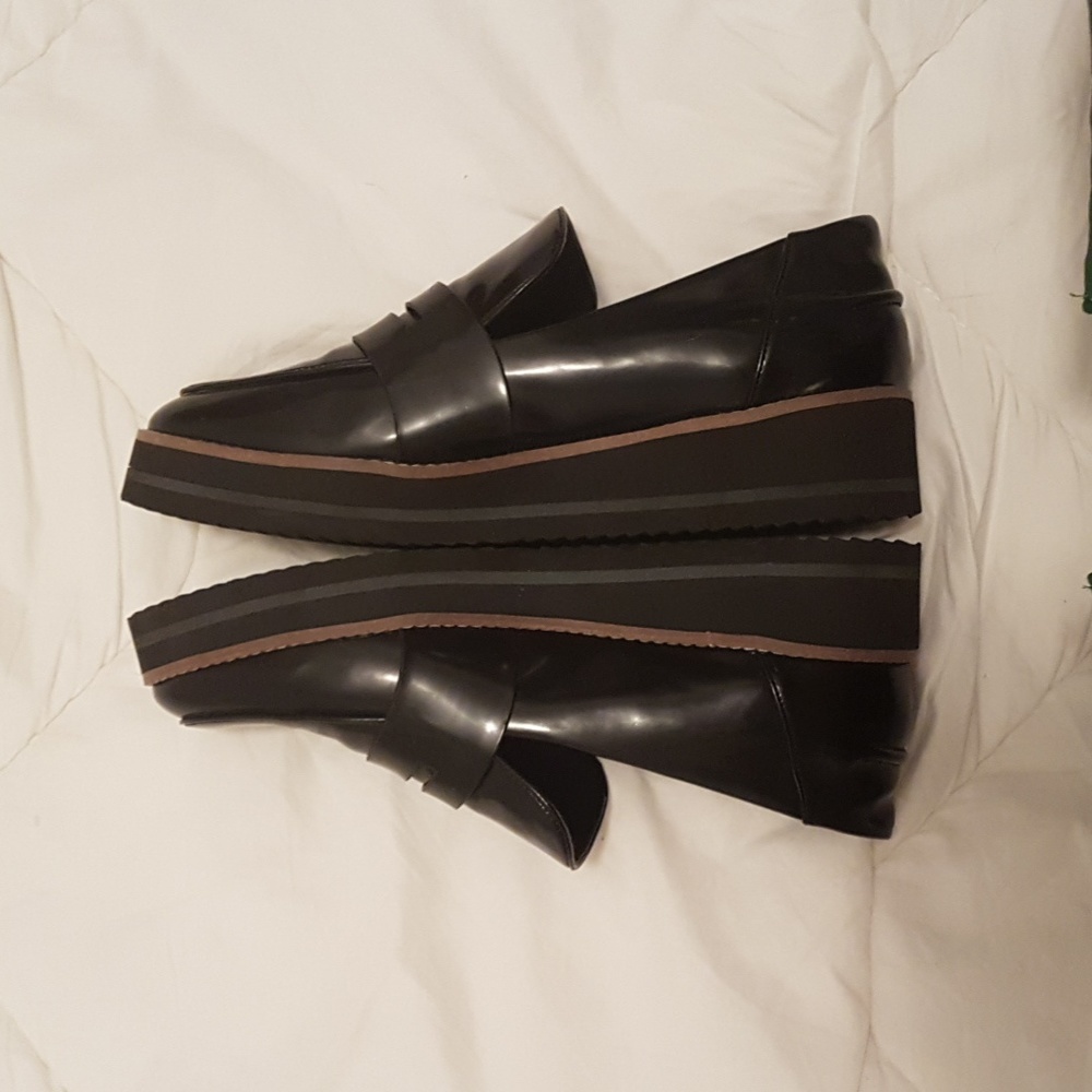 Design Lab Loafers - Picture 5 of 7